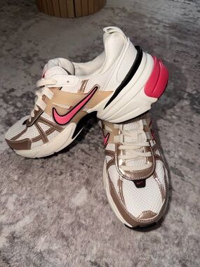 Nike Women’s Sneakers in White, Bronze & Pink